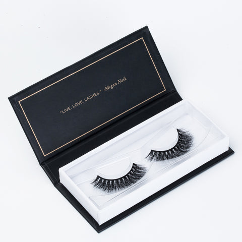 NO.5 - BLINKING BEAUTÉ PREMIER LASH COLLECTION