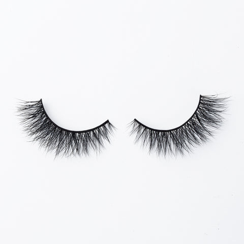 NO.4 - BLINKING BEAUTÉ PREMIER LASH COLLECTION