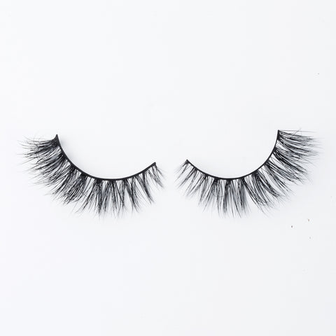 NO.7 - BLINKING BEAUTÉ PREMIER LASH COLLECTION